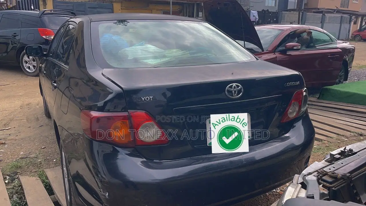 Toyota Corolla LE 4dr Sedan (1.8L 4cyl 4A) 2010 Black