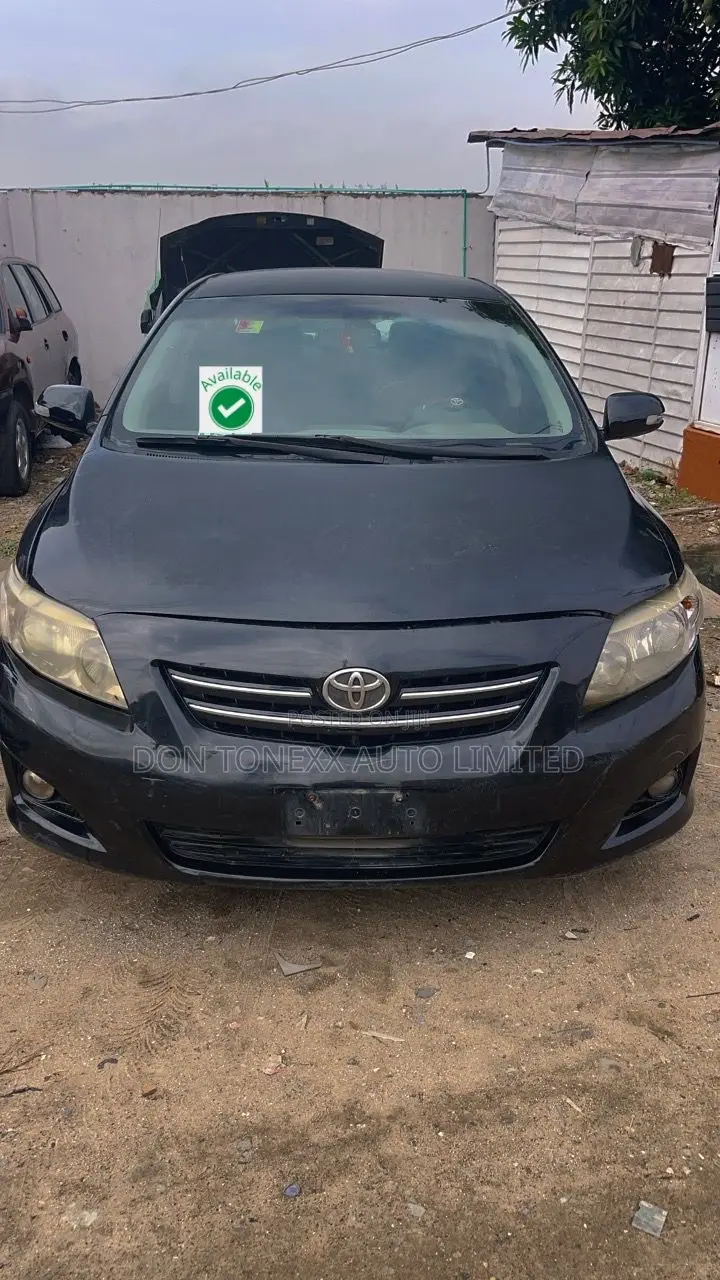 Toyota Corolla LE 4dr Sedan (1.8L 4cyl 4A) 2010 Black