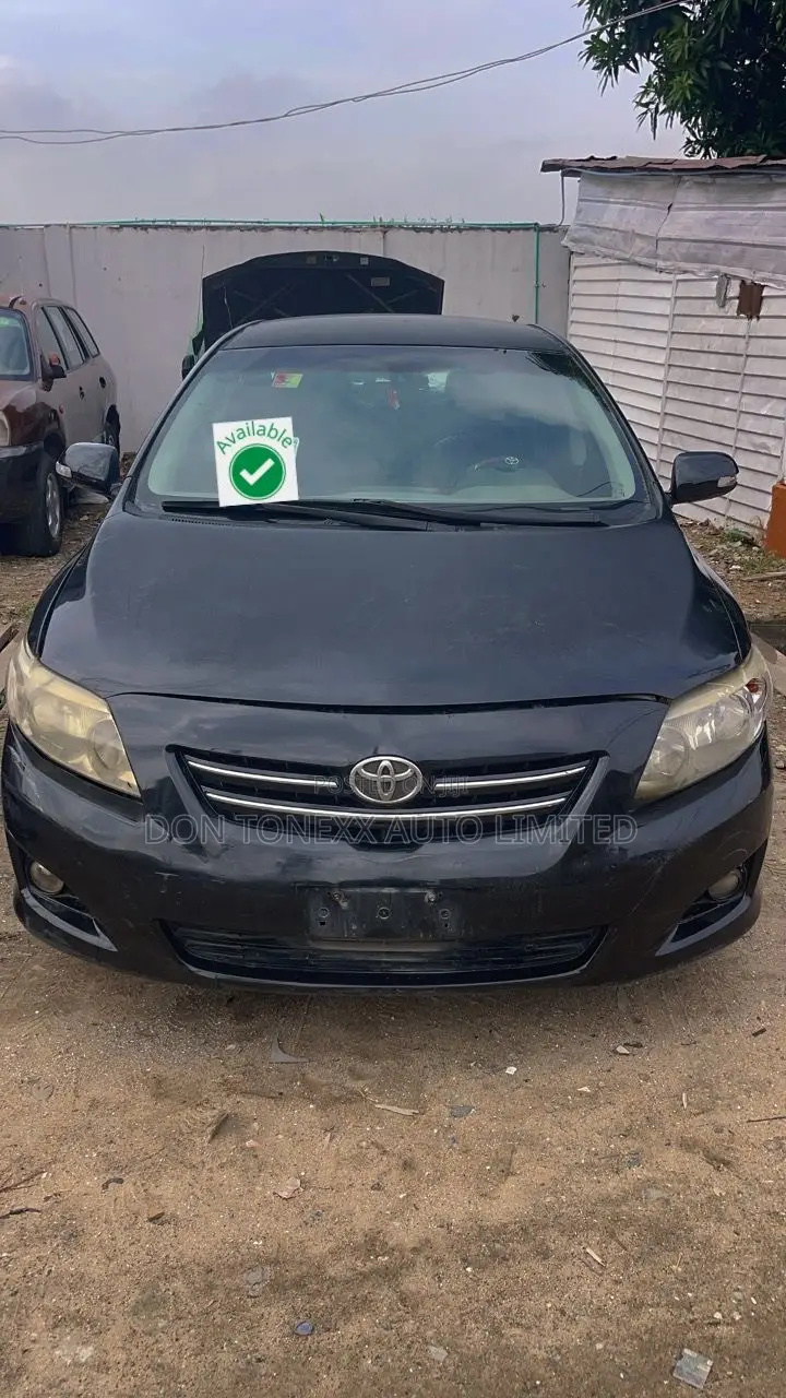 Toyota Corolla LE 4dr Sedan (1.8L 4cyl 4A) 2010 Black