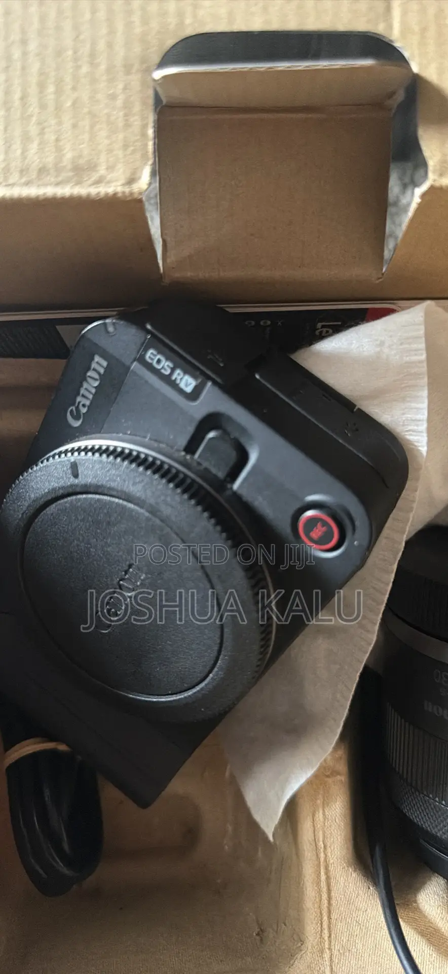 Canon Eos R50v + 14.30mm F4.3.6 Lens -Vlog Camera