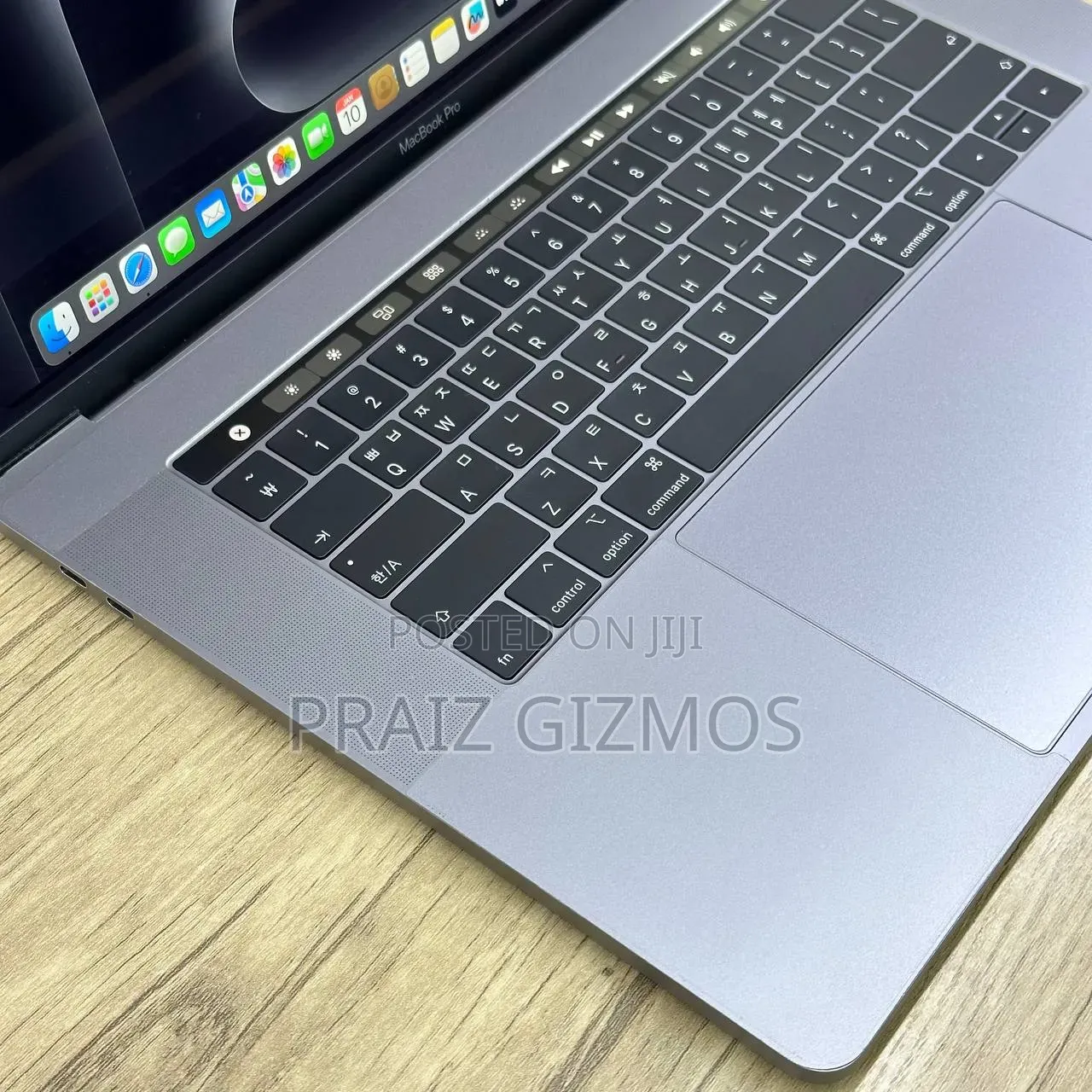 Laptop Apple MacBook 2018 16GB Intel Core i7 SSD 1T