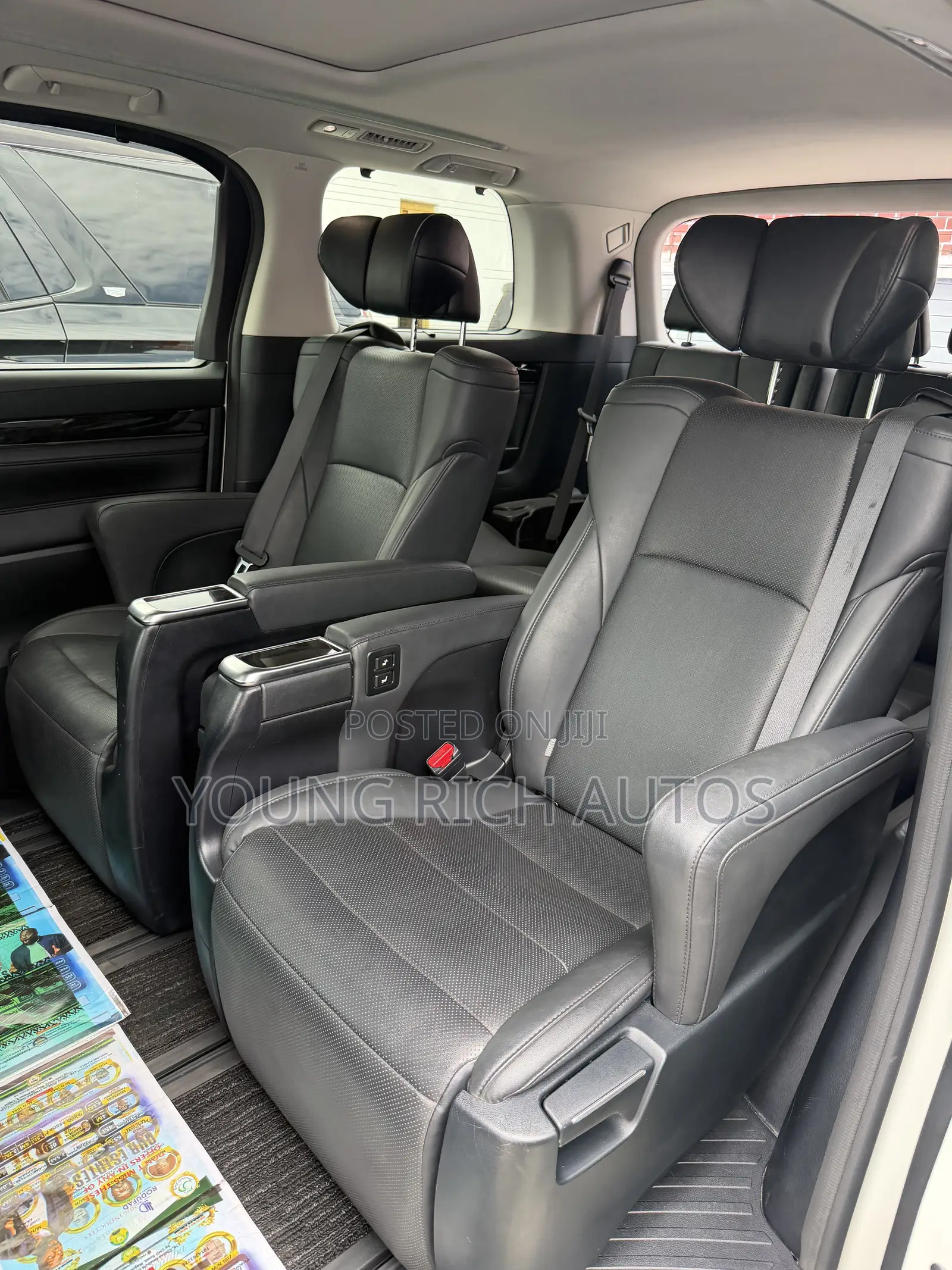 Toyota Alphard 2019 White