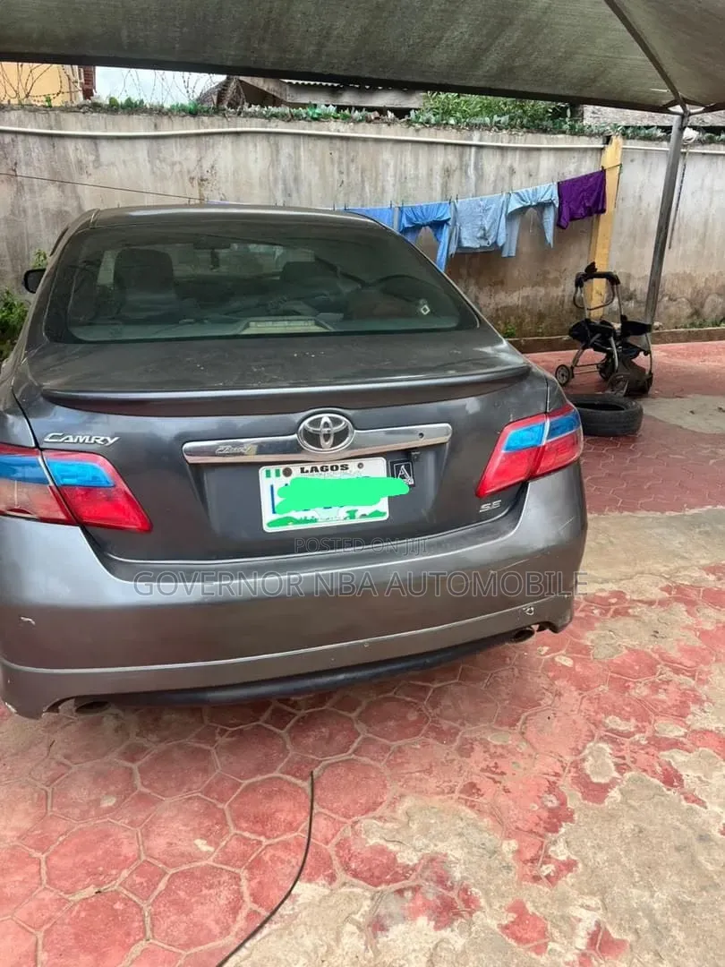 Toyota Camry 2008 Gray