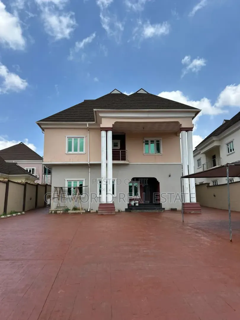 5bdrm Duplex in Kolapo Ishola Gra, Akobo for rent