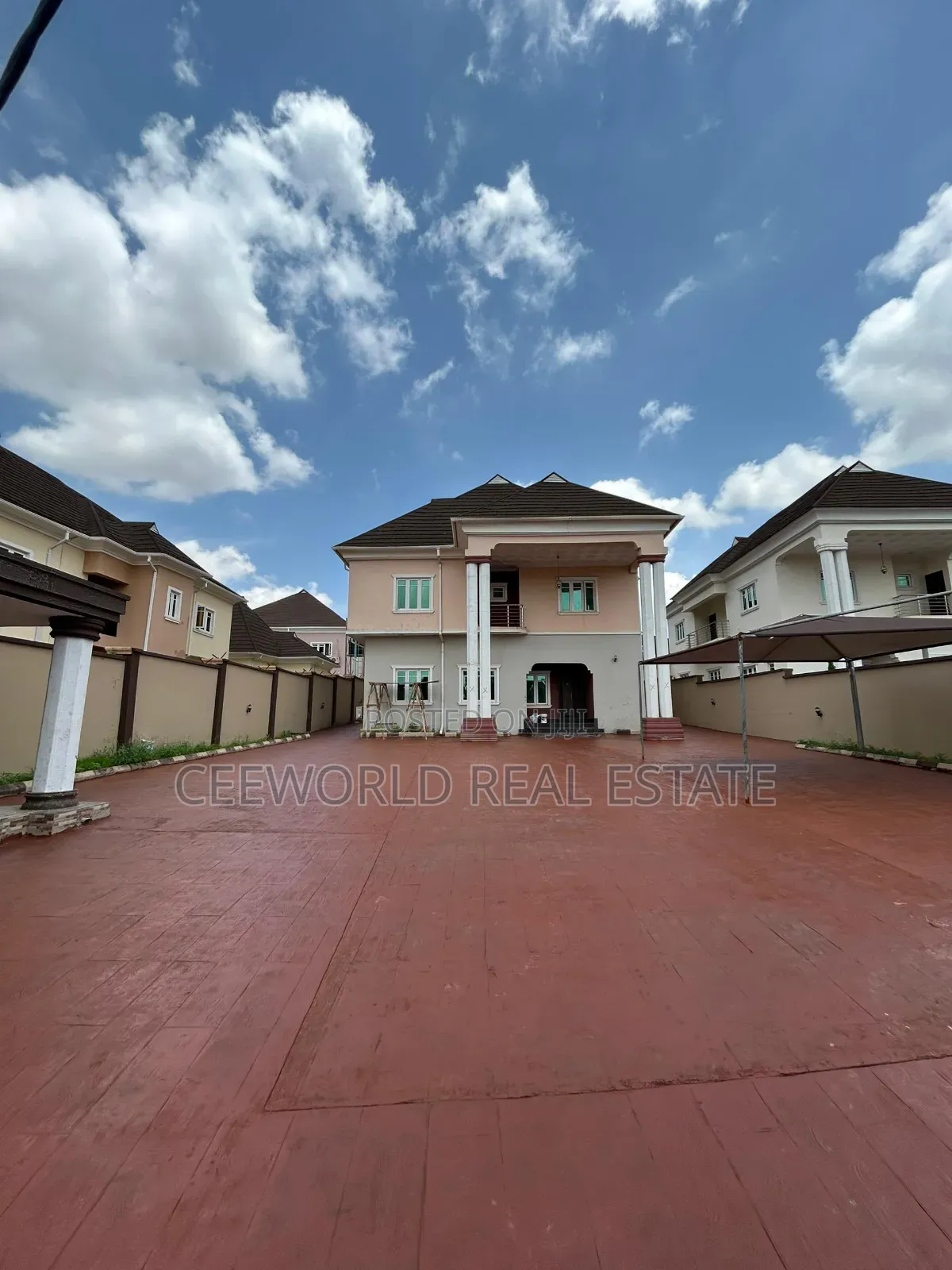 5bdrm Duplex in Kolapo Ishola Gra, Akobo for rent