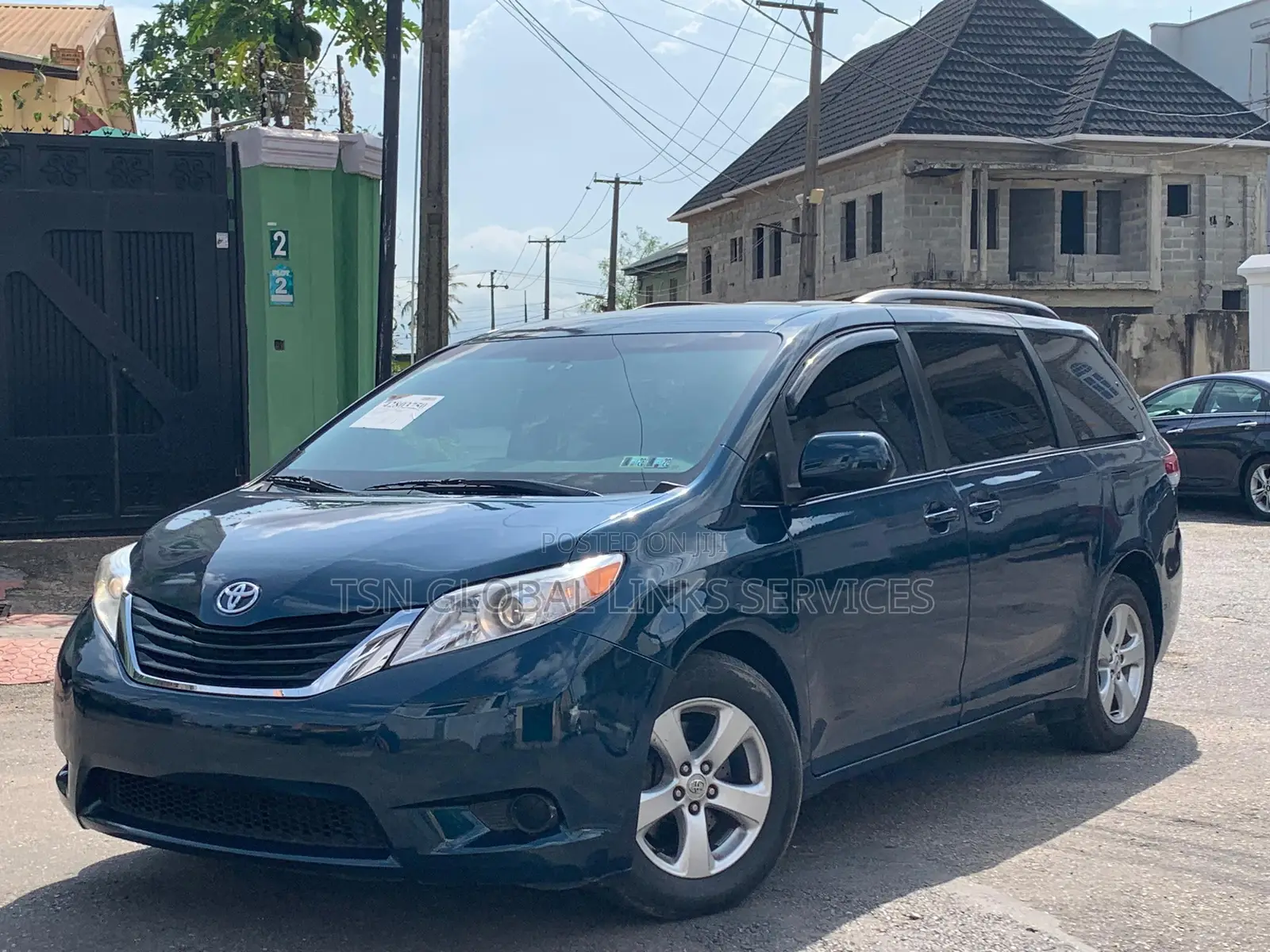 Toyota Sienna LE 8 Passenger 2011 Green