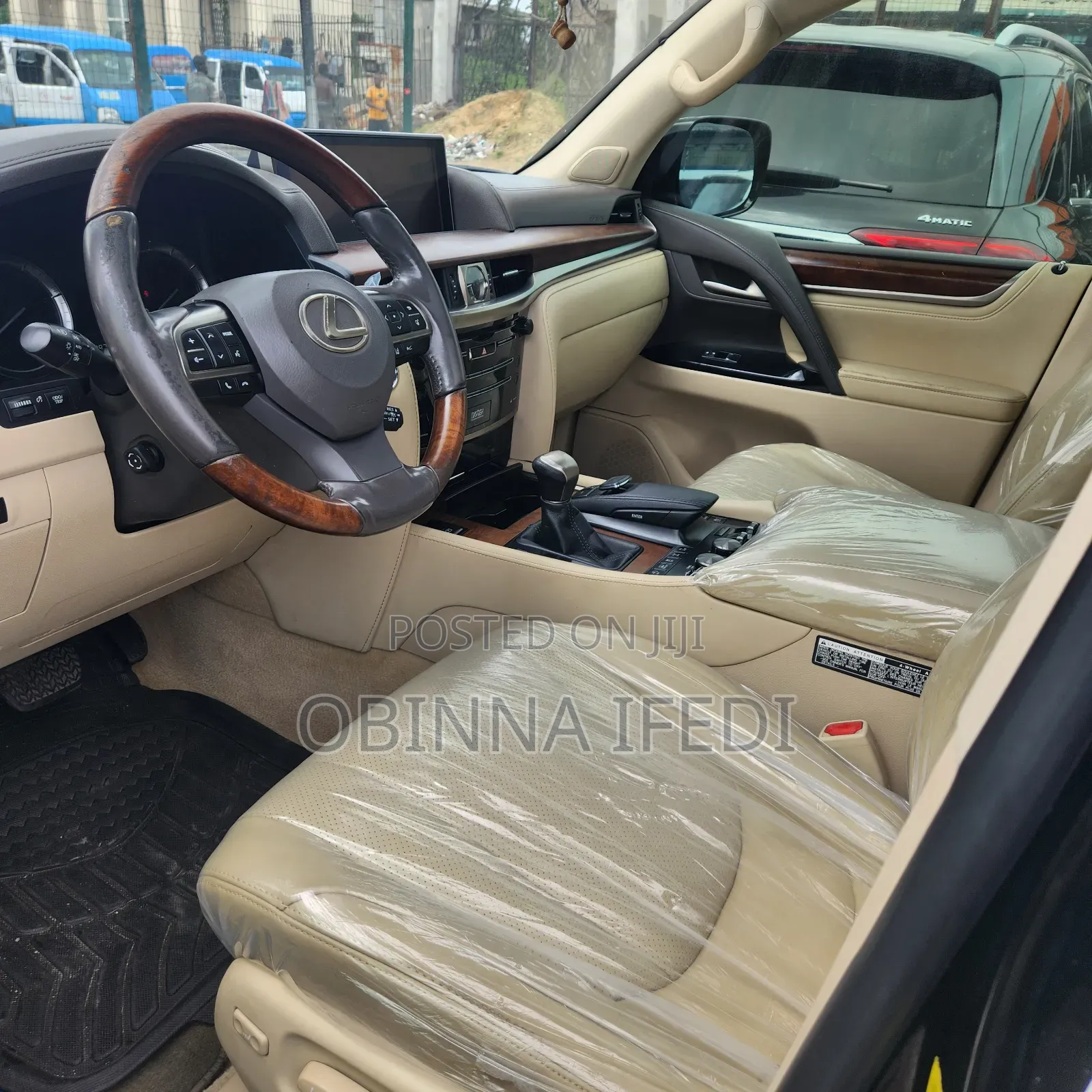 Lexus LX 2016 Black