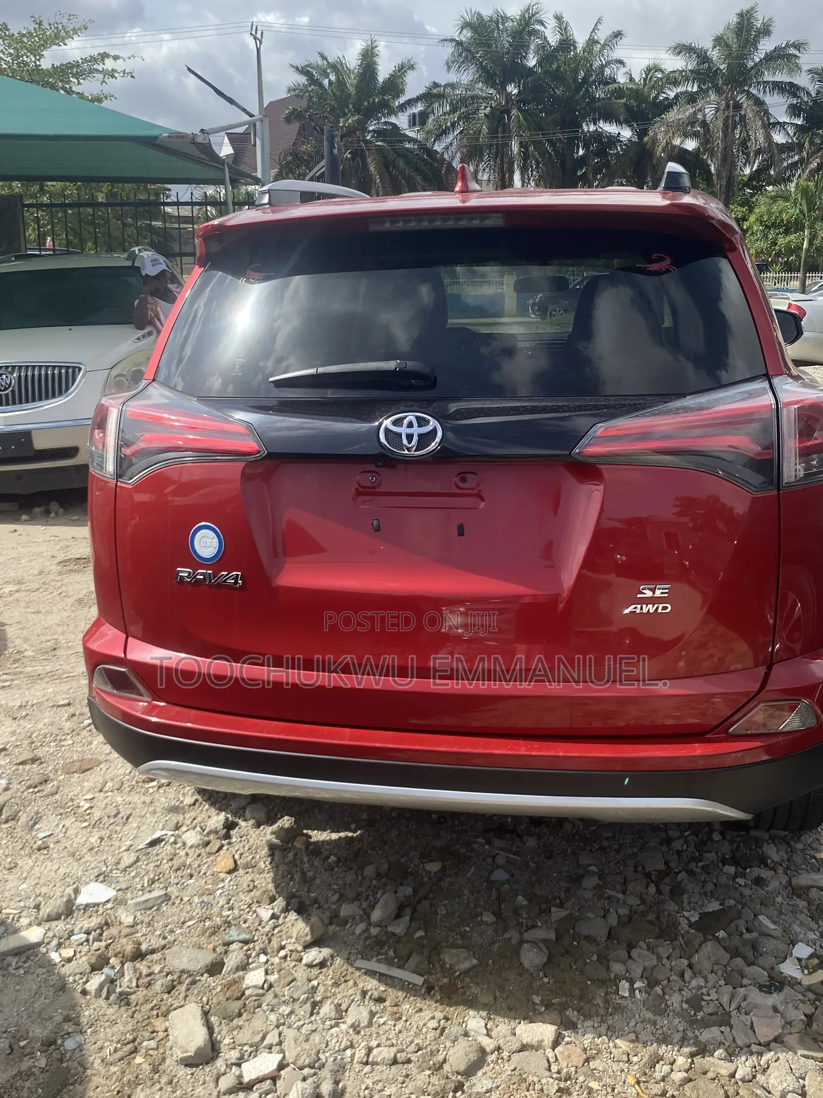 Toyota RAV4 SE AWD (2.5L 4cyl 6A) 2017 Red