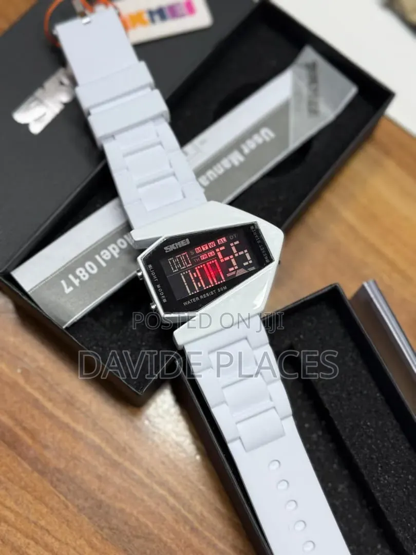 Skmei 0817 Digital Rubber Watch, With Date, Day, Stopwatch and Alarm,