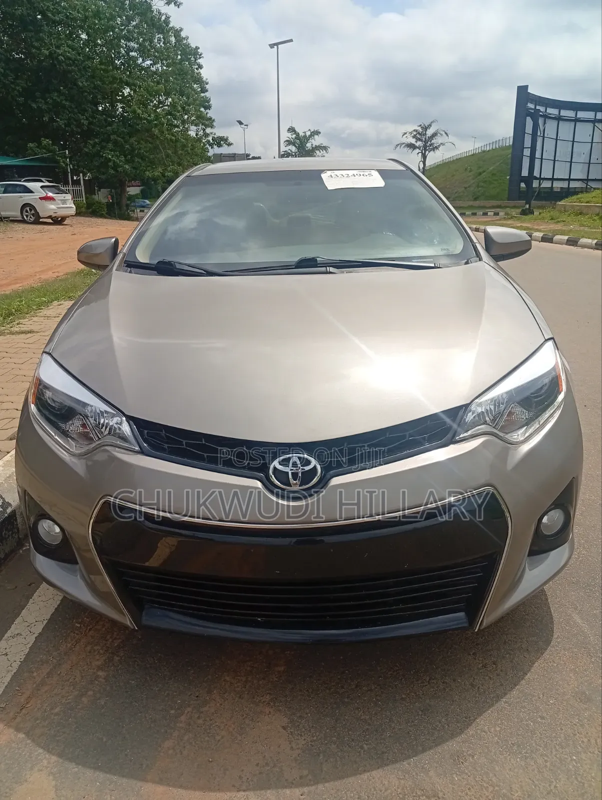 Toyota Corolla 2016 Gold