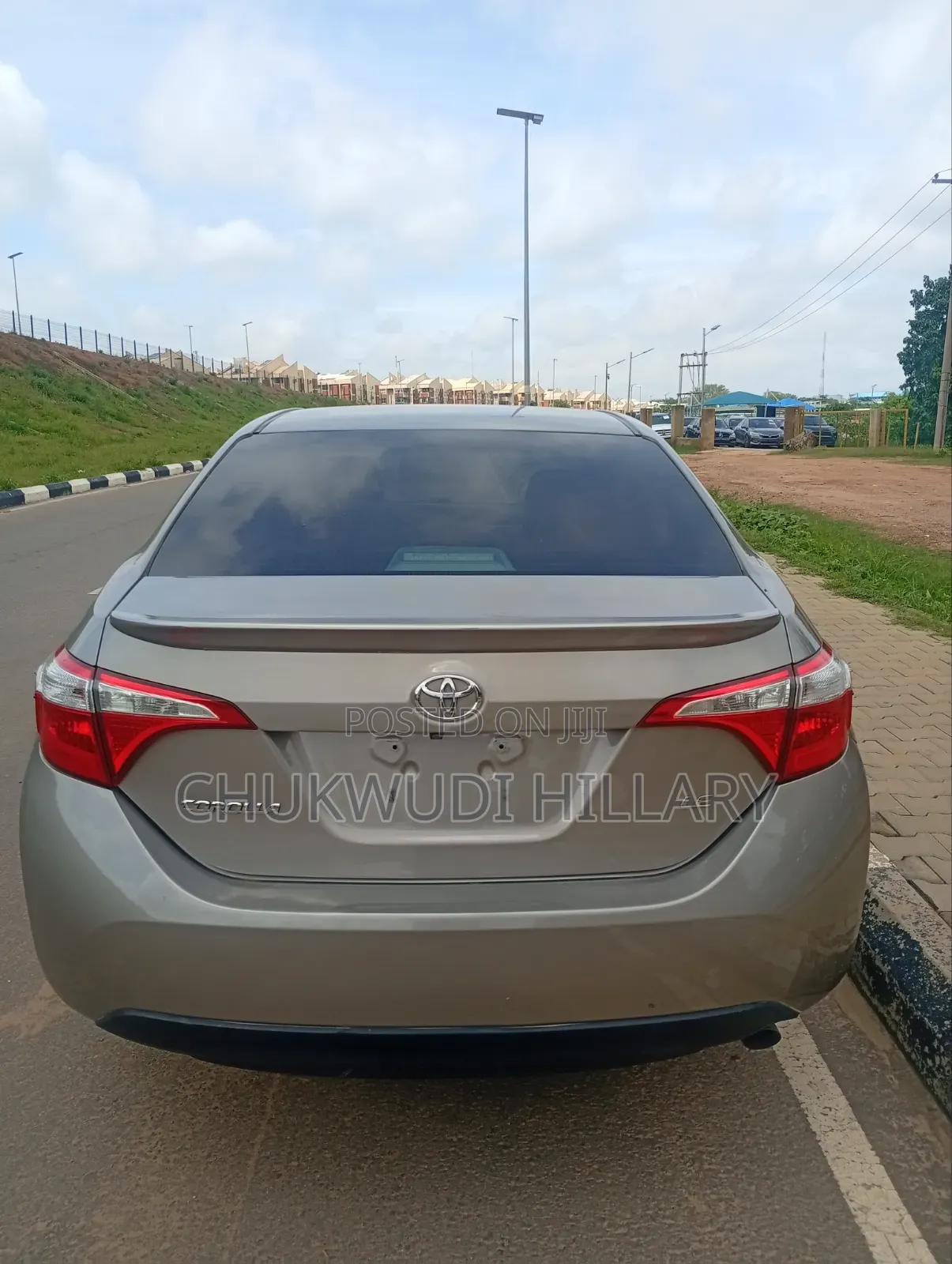 Toyota Corolla 2016 Gold