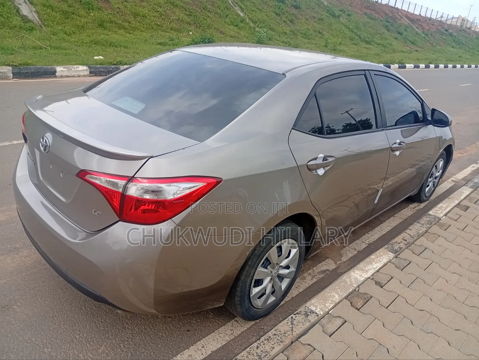 Toyota Corolla 2016 Gold