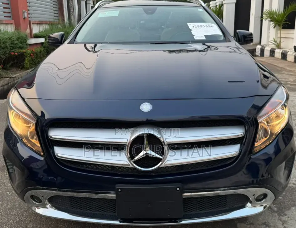 Mercedes-Benz GLA 250 2017 Blue