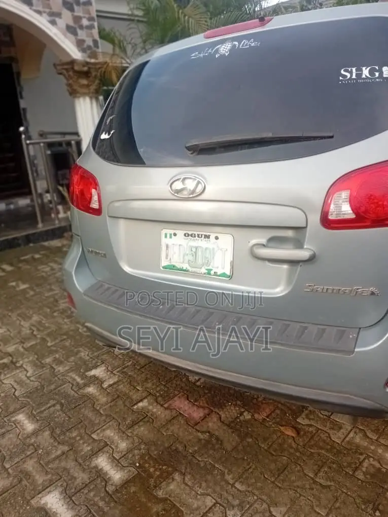 Hyundai Santa Fe 2012