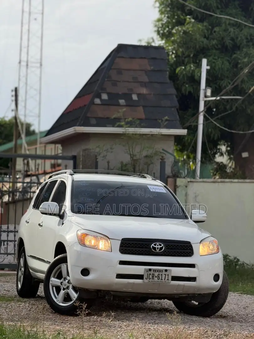 Toyota RAV4 2008 White