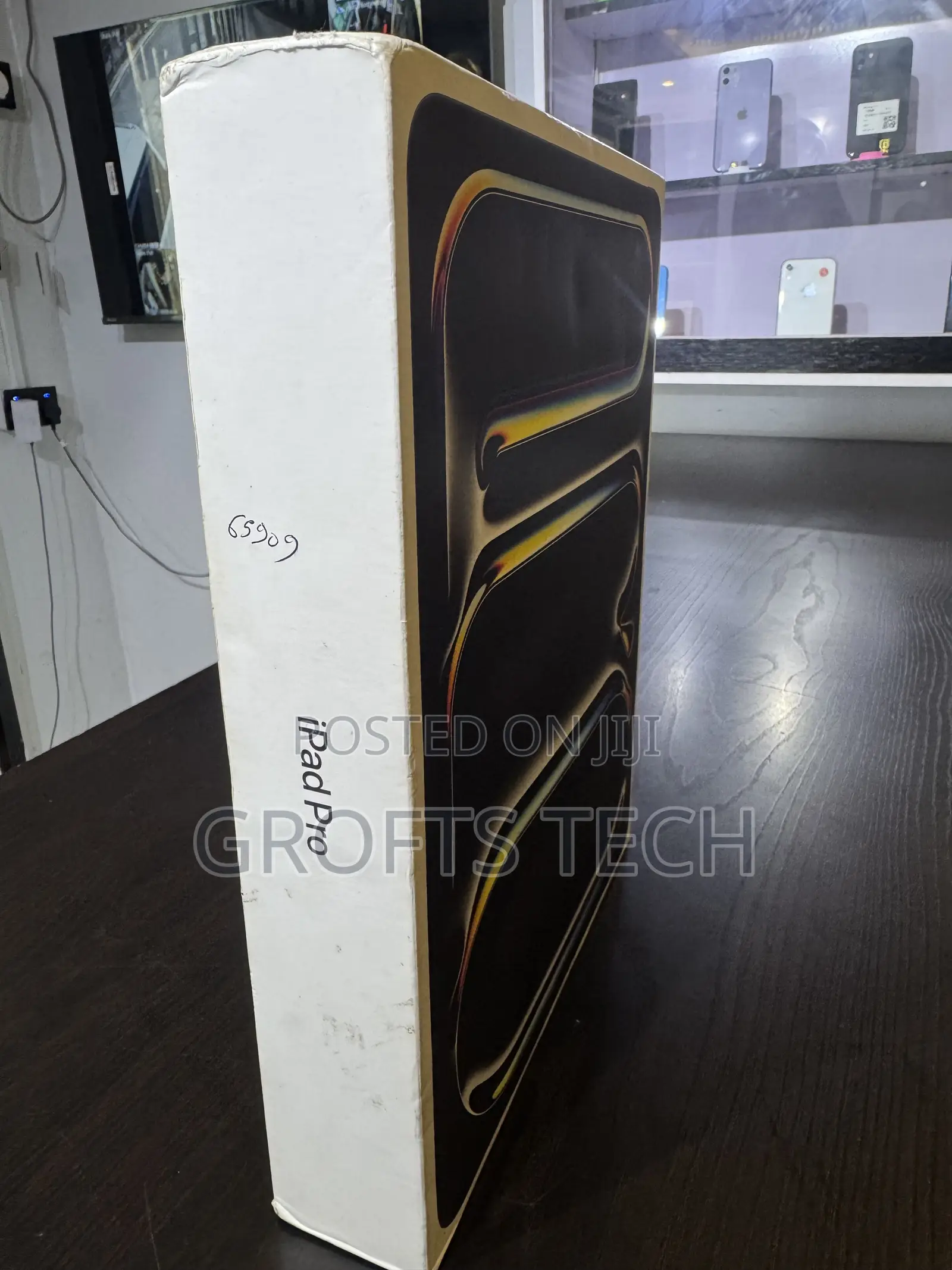 New Apple iPad Pro 13 (2025) 512 GB Black