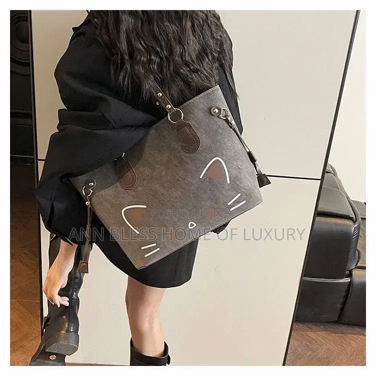 Fashion Hand Bag
