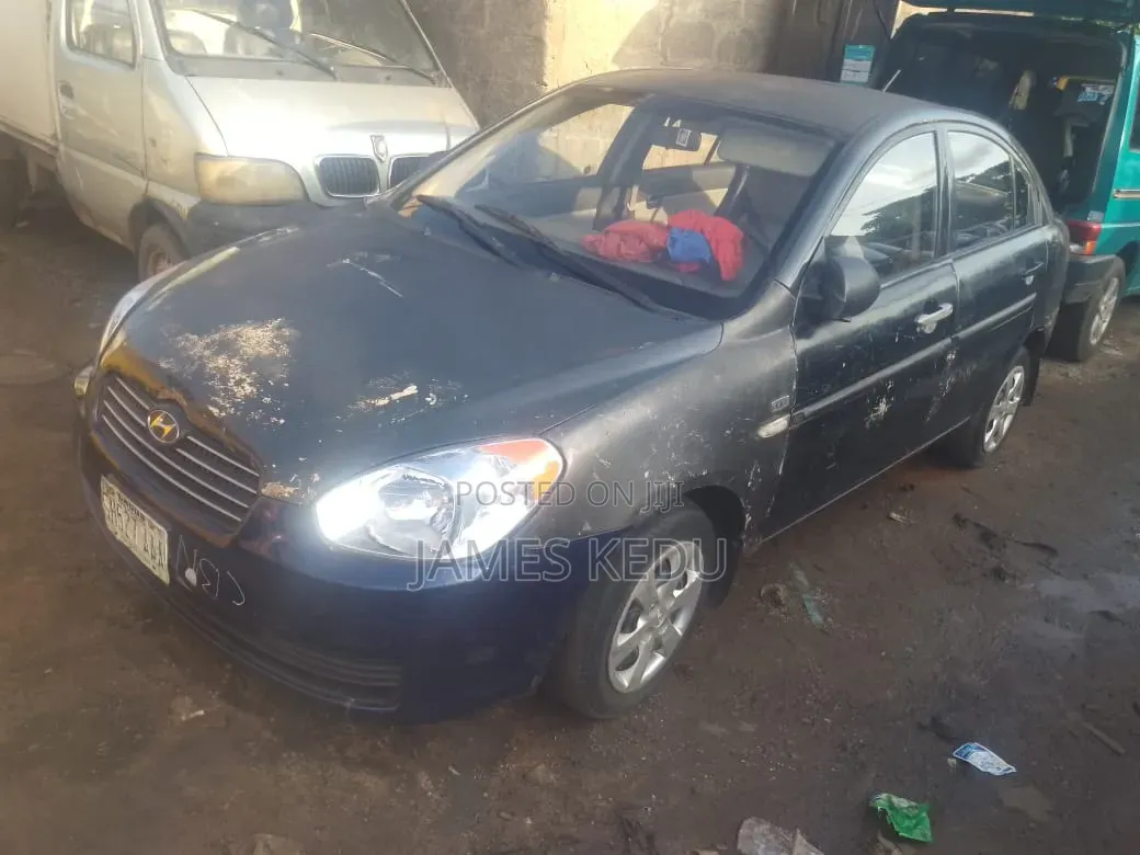 Hyundai Accent 2006 Black