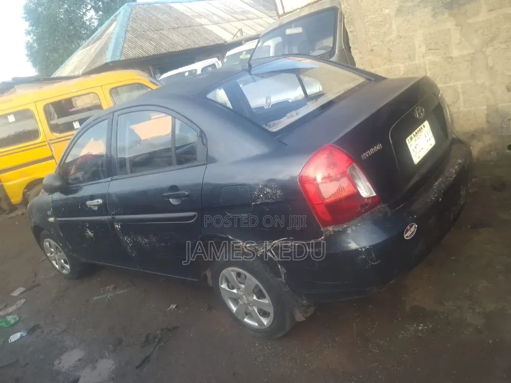 Hyundai Accent 2006 Black