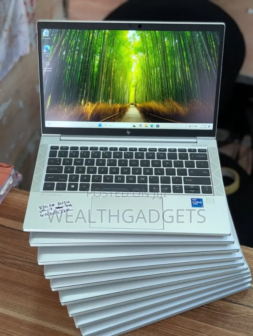 Laptop HP EliteBook 830 G8 16GB Intel Core i7 SSD 512GB