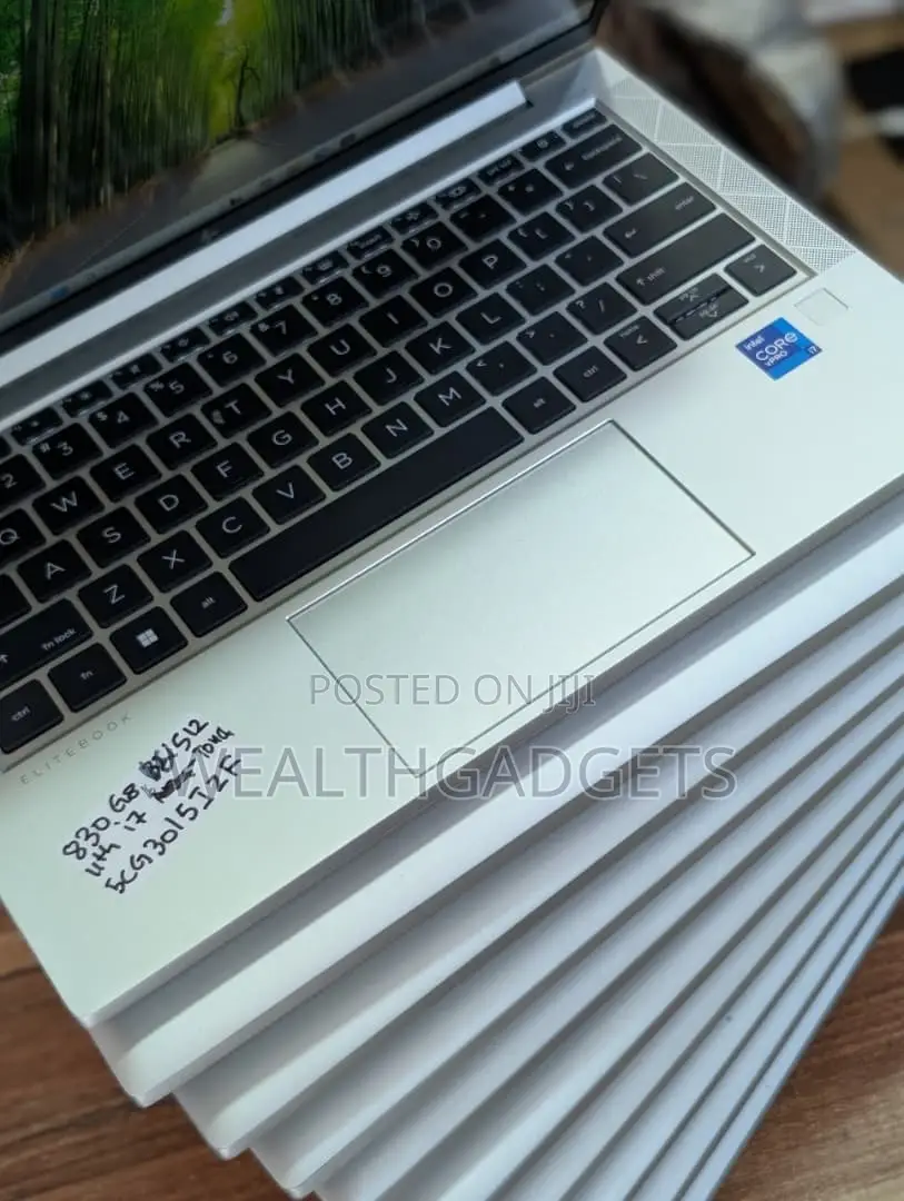 Laptop HP EliteBook 830 G8 16GB Intel Core i7 SSD 512GB