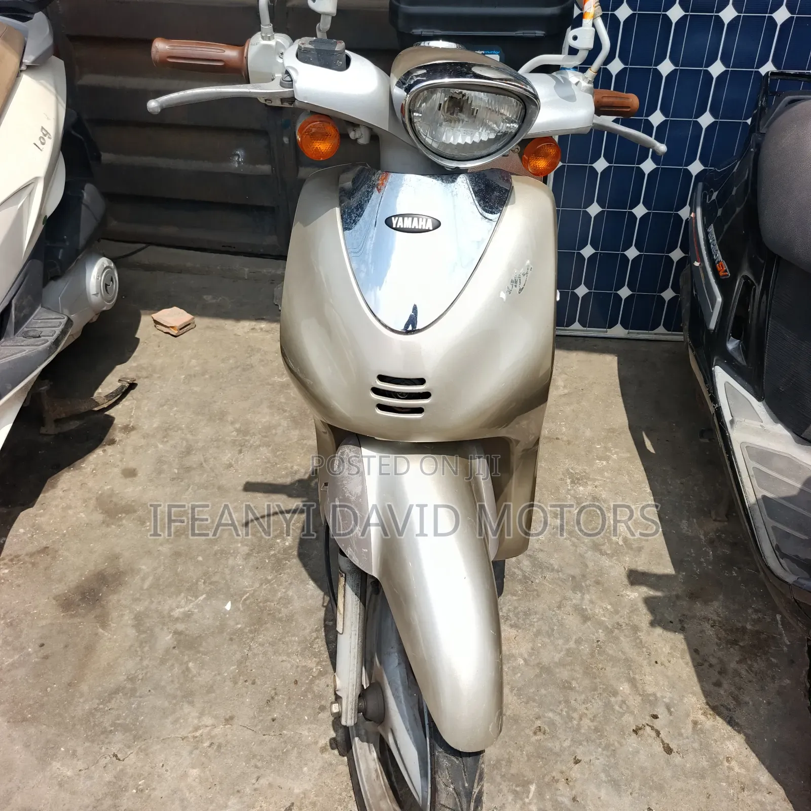 Yamaha 2010 White