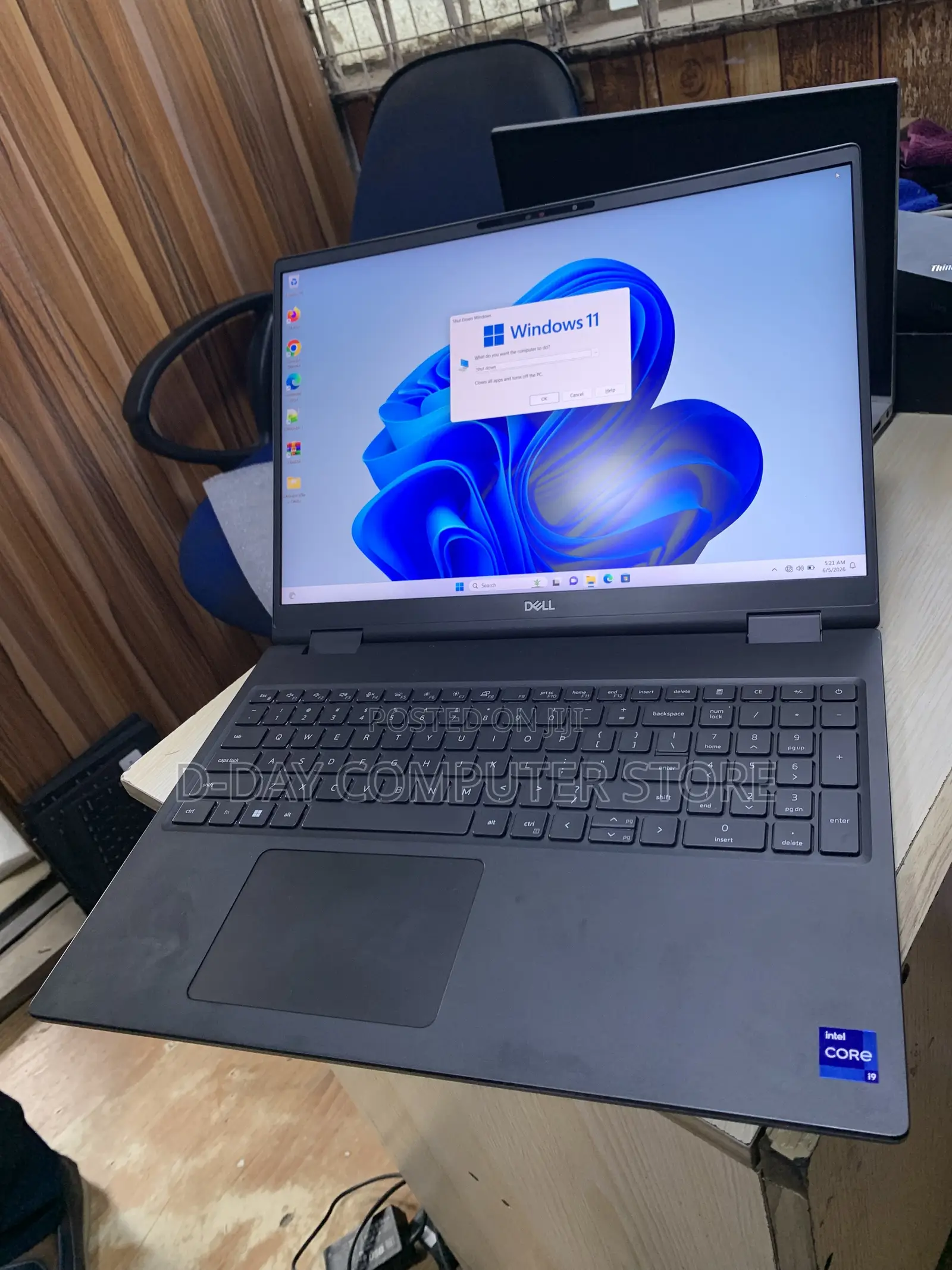 Laptop Dell Precision 7670 32GB Intel Core i9 SSD 512GB