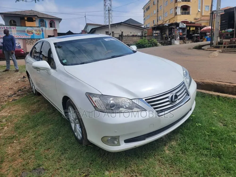 Lexus ES 350 2012 White