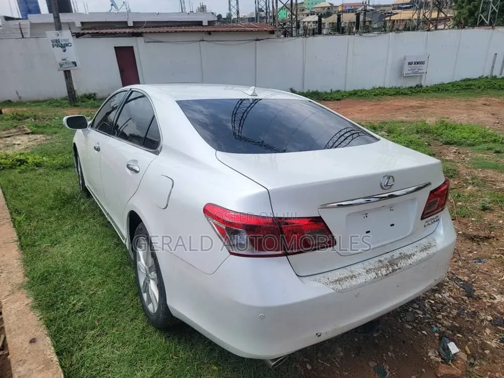 Lexus ES 350 2012 White