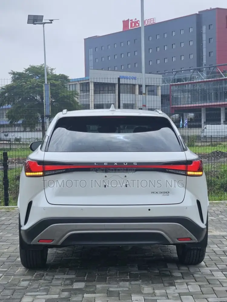 Lexus RX 350 Luxury 2024 White