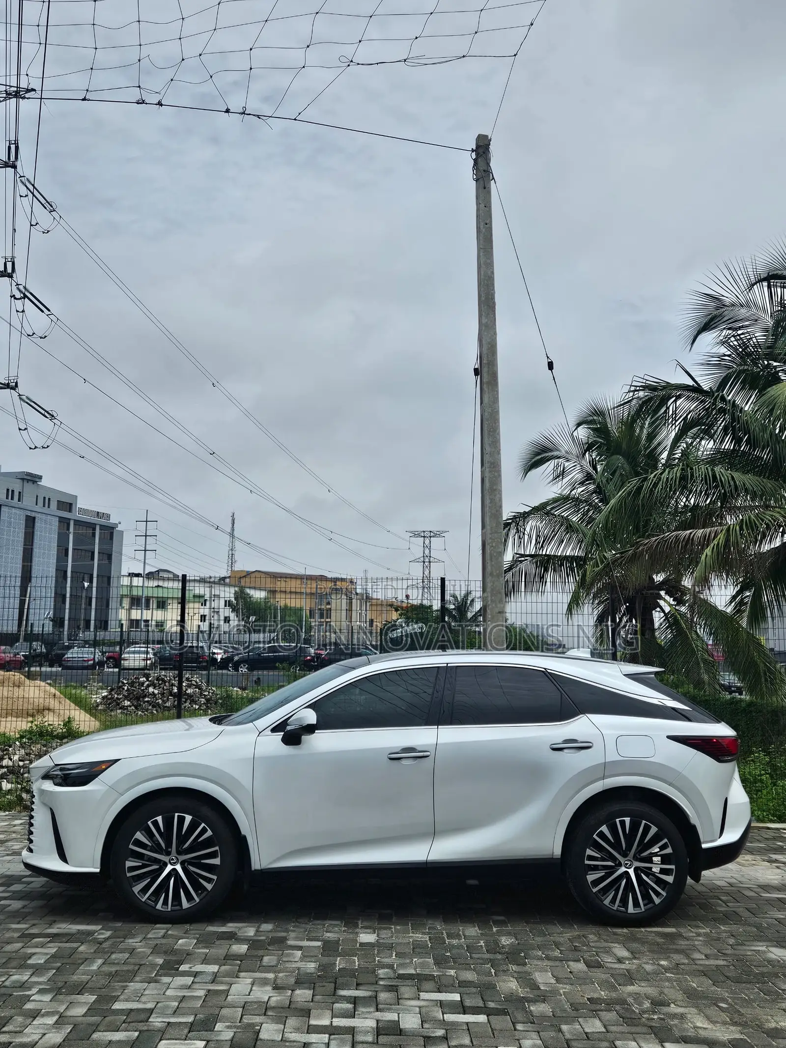 Lexus RX 350 Luxury 2024 White
