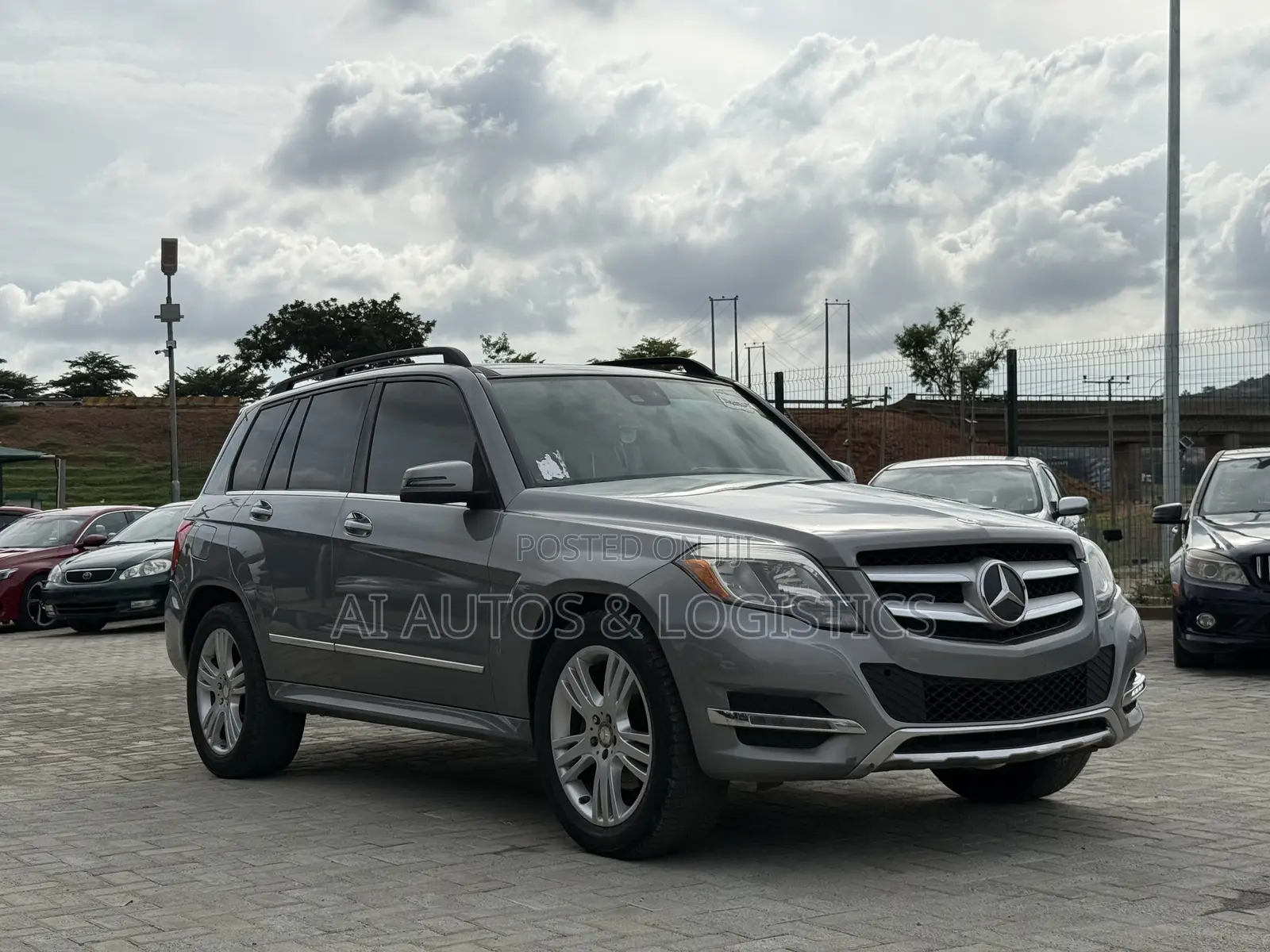 Mercedes-Benz GLK-Class Base GLK 350 4dr AWD 4MATIC (3.5L 6cyl 7A) 2015