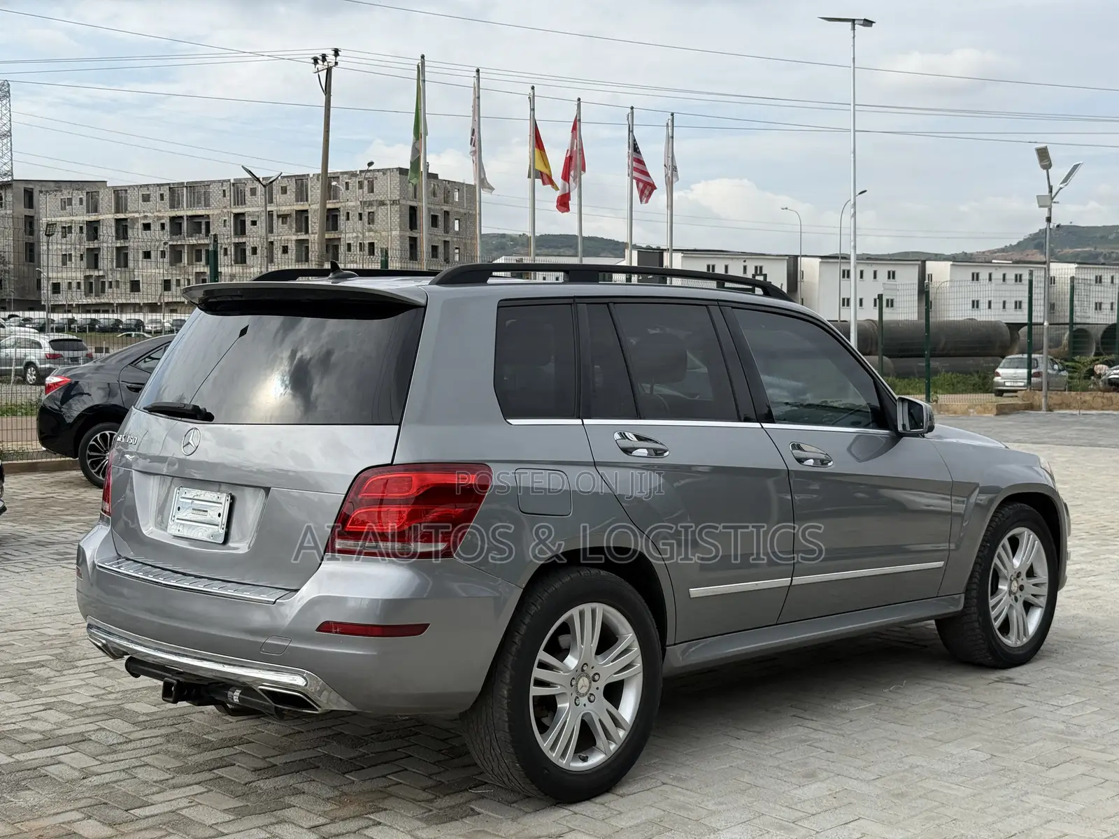 Mercedes-Benz GLK-Class Base GLK 350 4dr AWD 4MATIC (3.5L 6cyl 7A) 2015