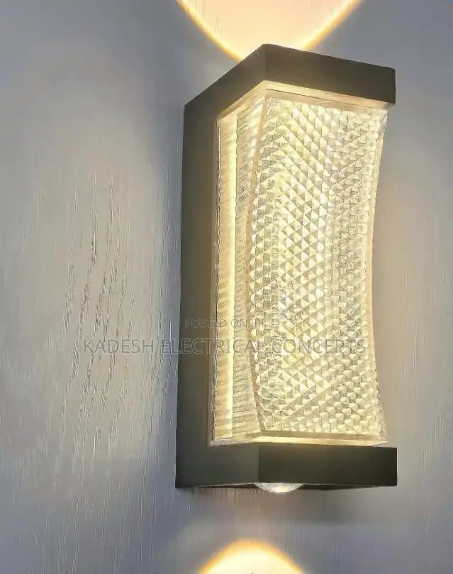 Akt Outdoor Waterproof Wall Lamp Garden Decoration Yard Porch Walkway