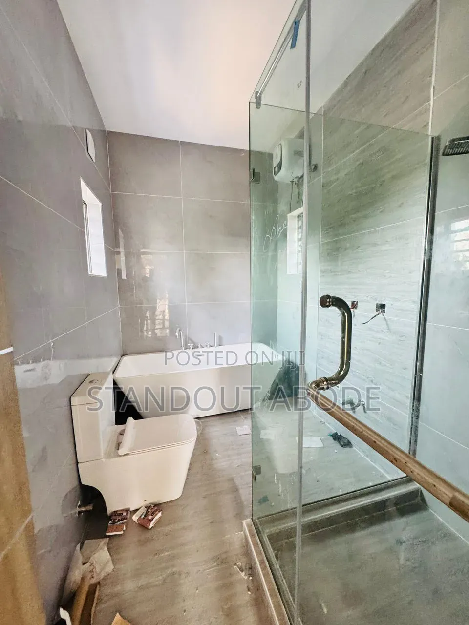 5bdrm Duplex in In An Estate, Allen Avenue for sale