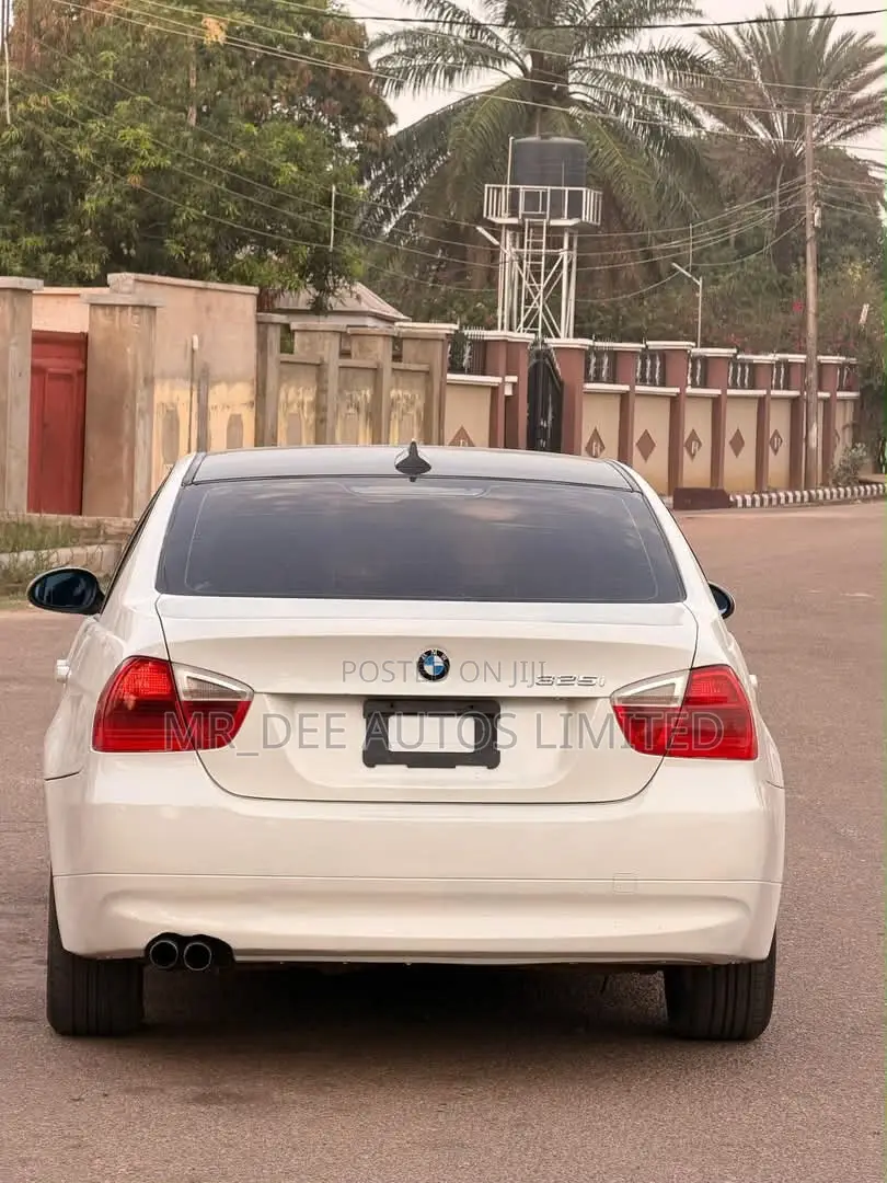 BMW 325i 2007 White