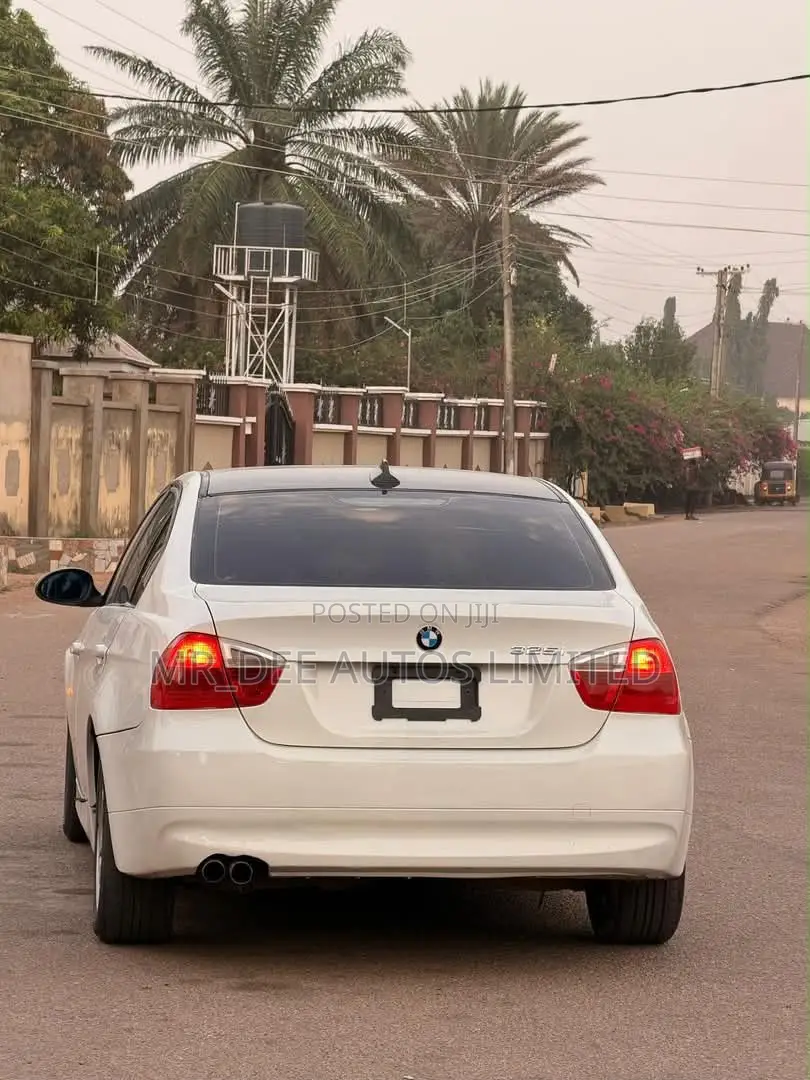 BMW 325i 2007 White