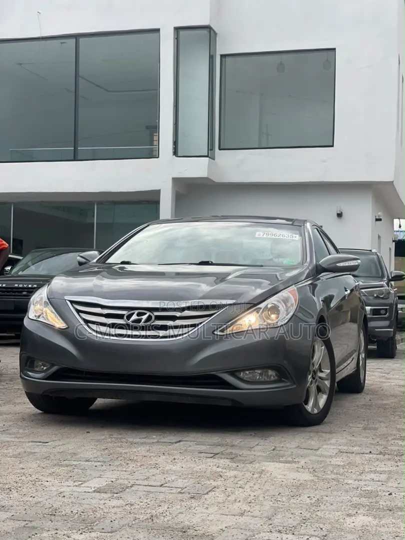 Hyundai Sonata Limited Sedan FWD (2.4L 4cyl 6A) 2013 Gray