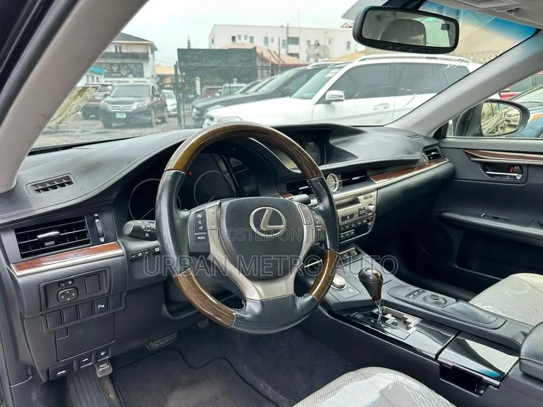 Lexus ES 350 FWD 2013 Black