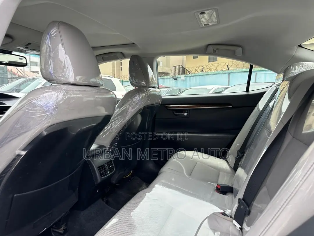 Lexus ES 350 FWD 2013 Black