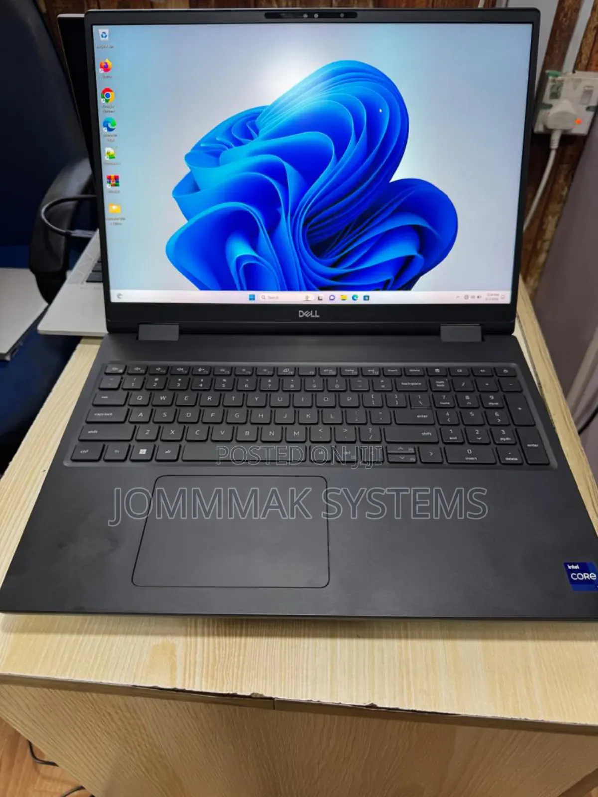 Laptop Dell Precision 7670 32GB Intel Core i9 SSD 512GB