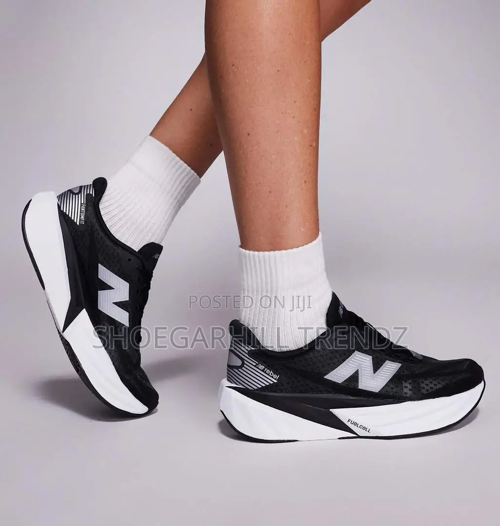 New Balance Fuelcell Rebel V5 Sneakers – Premium Performance Edition