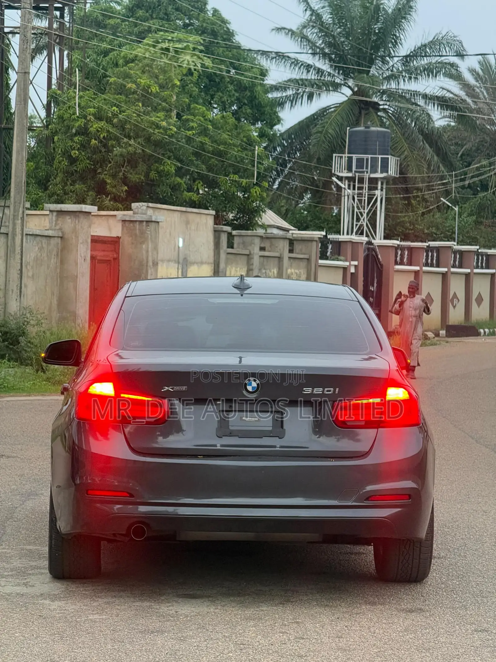 BMW 320i 2016 Gray
