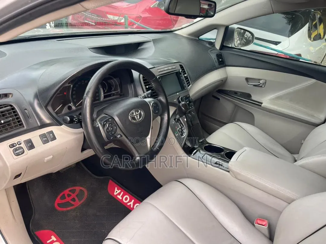 Toyota Venza 2014 Silver