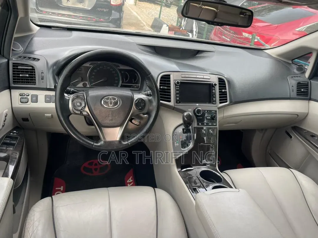 Toyota Venza 2014 Silver