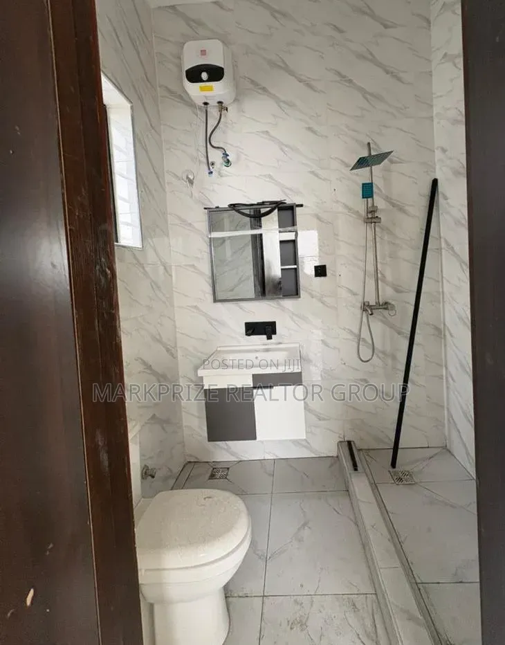4bdrm Duplex in Orchid Lekki for sale