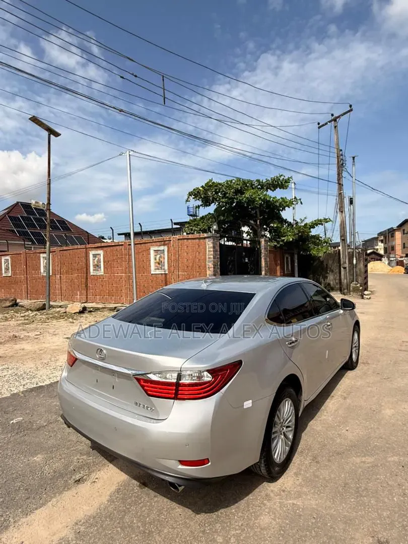 Lexus ES 2014 Silver
