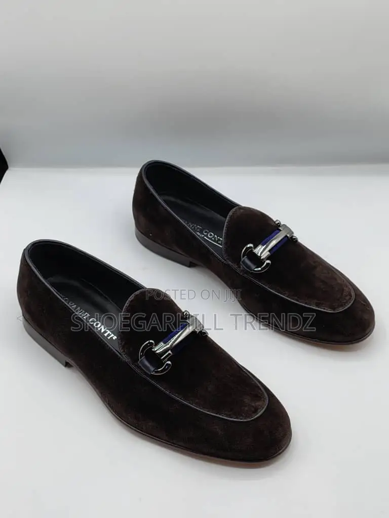 Dsquared Premium Slippers for Men – Luxury Craftsmanship