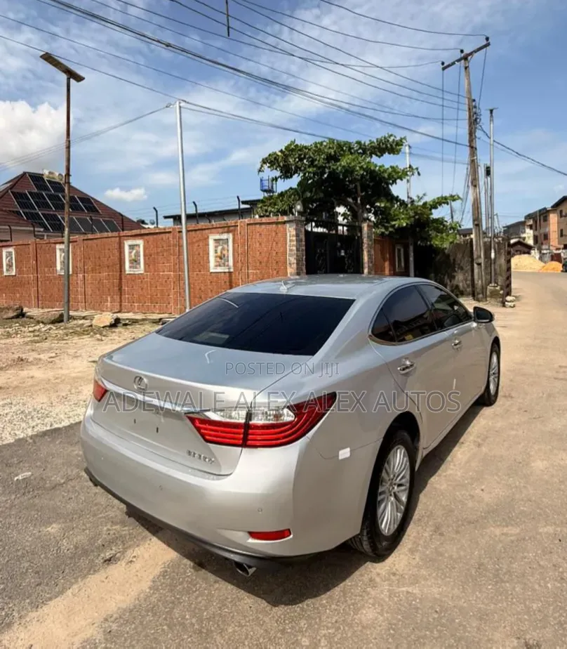 Lexus ES 2014 Silver
