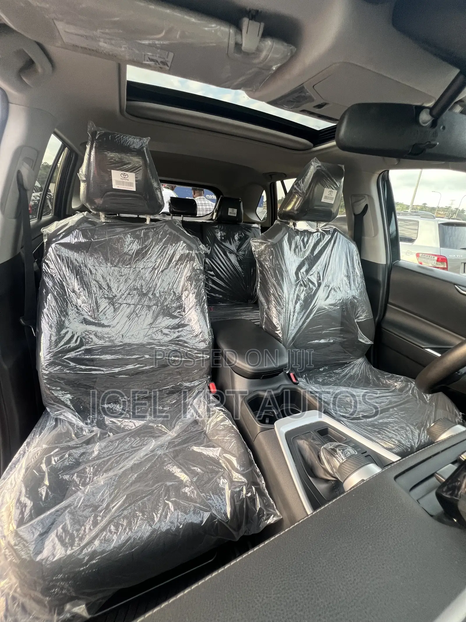 Toyota RAV4 XLE 2022 Black